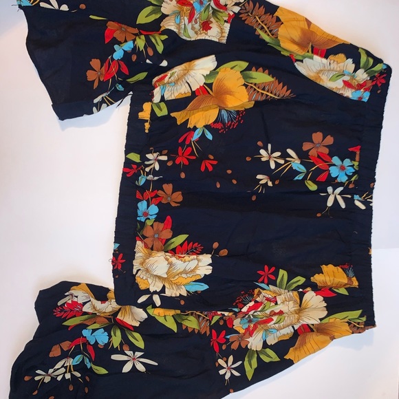 Off the shoulder long sleeve shirt - Picture 2 of 3